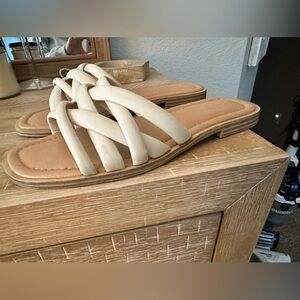 Target slide sandals size 8